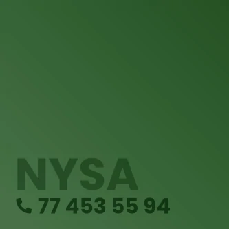 Zielony kwadrat z napisem Nysa i numerem 77 453 55 94